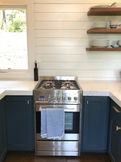 tiny_house_kitchen_range